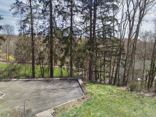 11 Dyckman Dr Unit 1