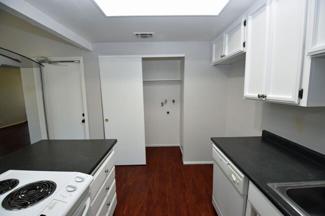 Photo - 5902-5902 Bourbon Dr Unit 5900