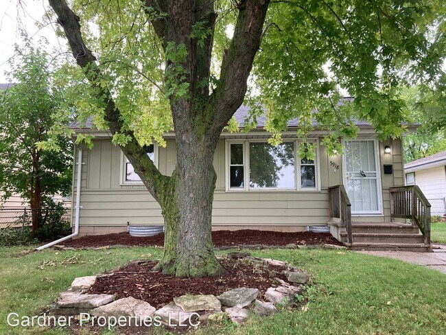 Photo - 3 br, 1 bath House - 5918 N 80th Street