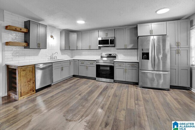 Photo - 1051 Ivy Creek Trail