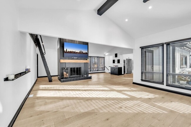 Photo - 15160 W Oak Spring Rd