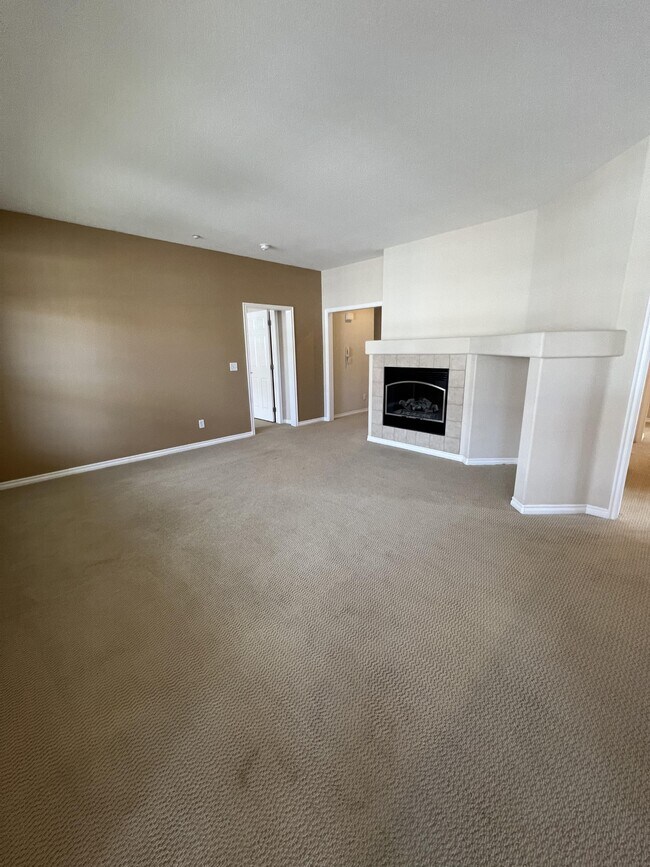 Building Photo - 3450 Molly Ln Rental