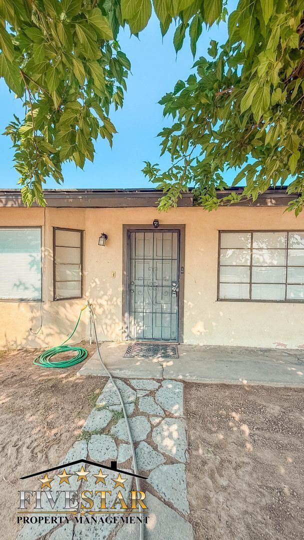Photo - 4519 Gordon St