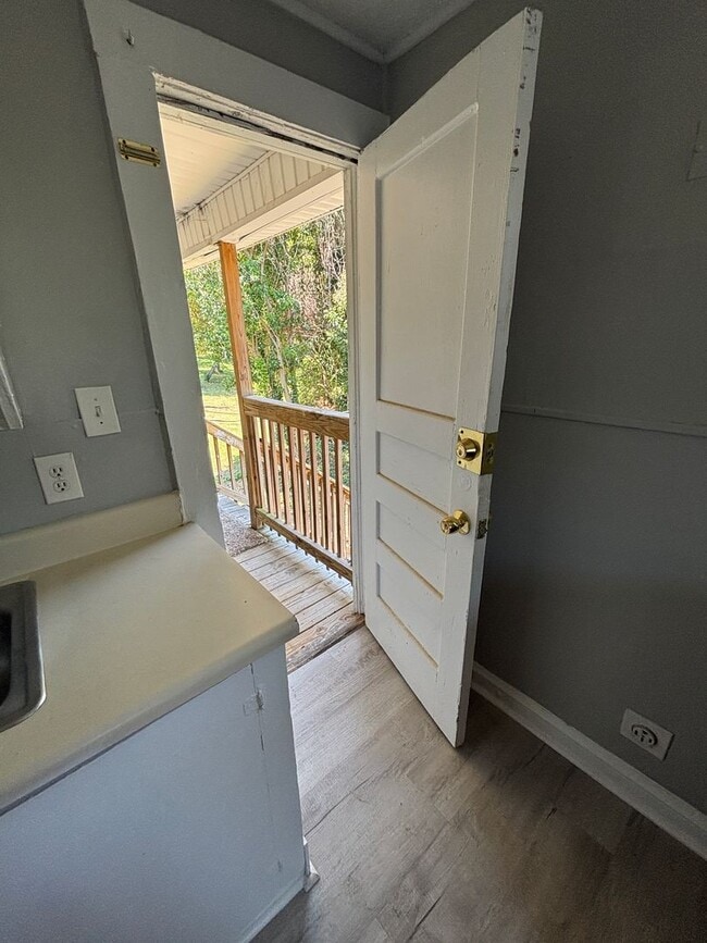 Photo - 156 Garrett St Unit A