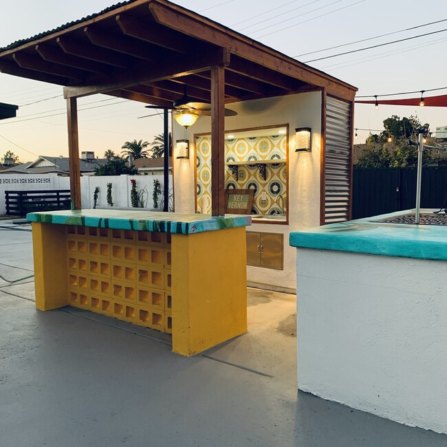 Photo - 8516 E Vernon Ave