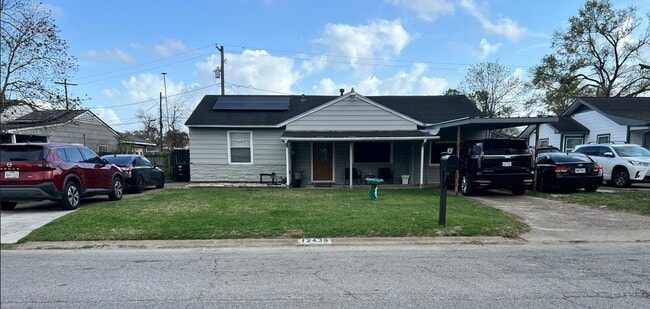 Building Photo - 12438 Dorwayne Ct