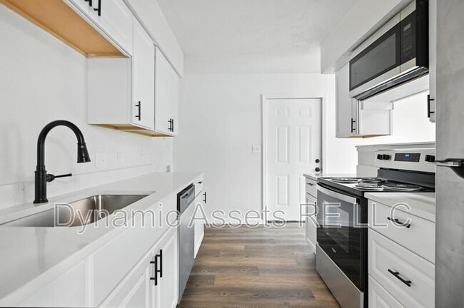 Photo - 509 E Jefferson St Unit A