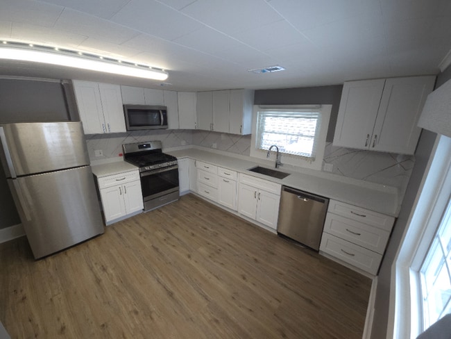 Building Photo - 10906 North St