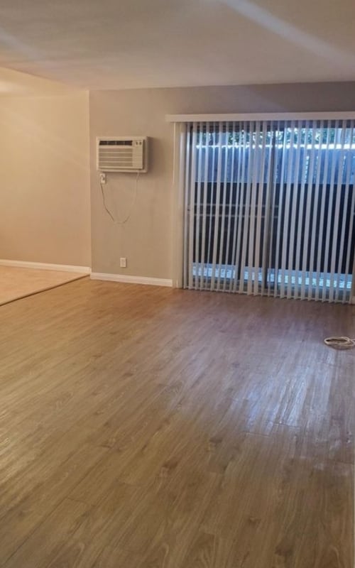 Photo - 1411 N Sierra Bonita Ave Unit 4