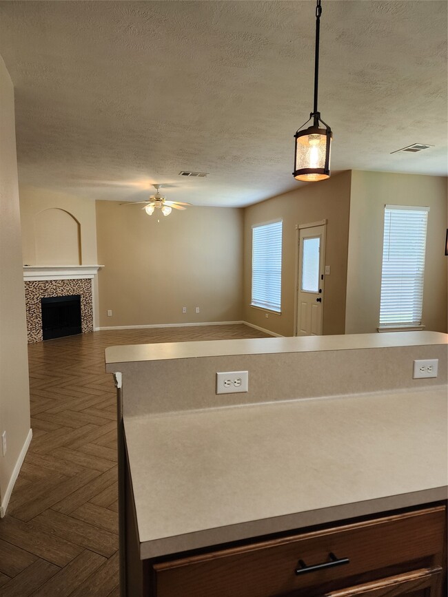 Building Photo - 8006 Indian Desert Dr