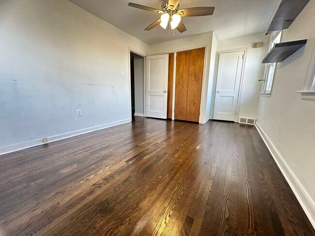 Photo - 3 bedroom 2 bath house in South Philly ava...