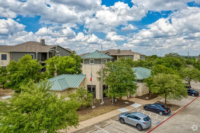 Photo - Stoneleigh Condominiums