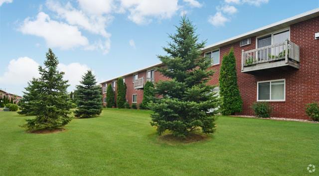 Photo - Noblemen Crossing