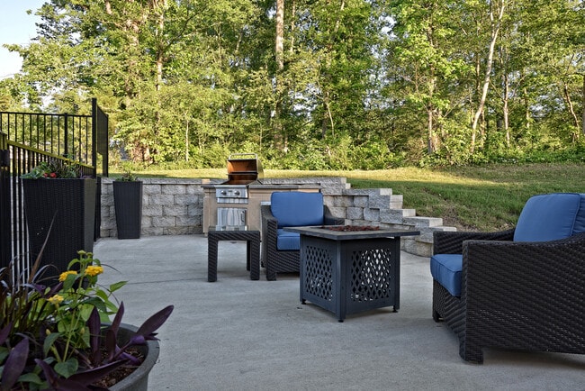 Loch Raven Pointe Apartments and Townhomes