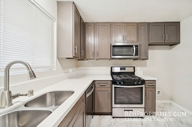 Photo - 3652 Carmona Ave Unidad 7