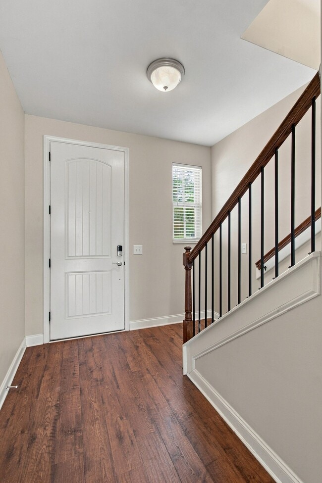 Photo - 2065 Newark Ln