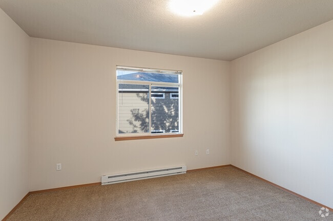 1BR, 1BA - 800SF