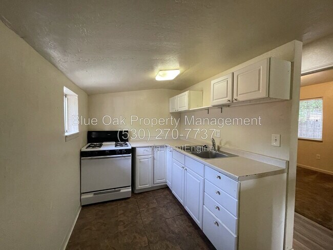 Photo - 524 W 1st Ave