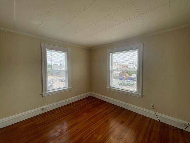 Photo - 68 Laval St Unit #4