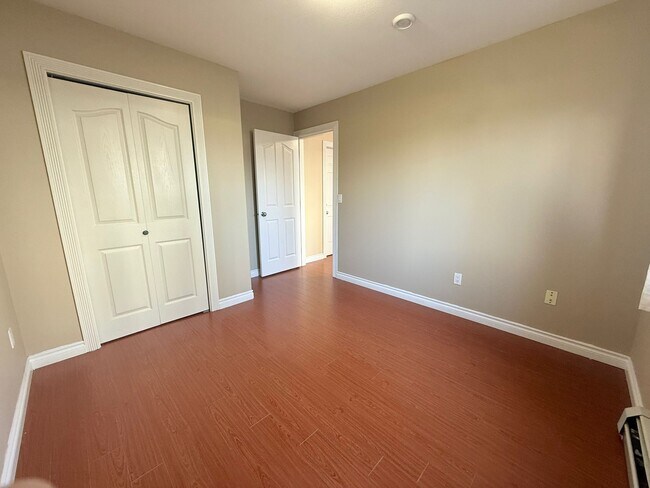 Photo - 175 Pembina St