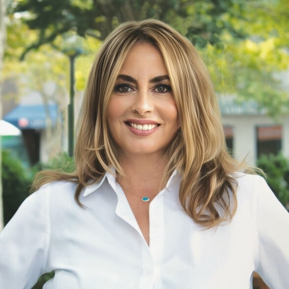 Roya Hakimzadeh