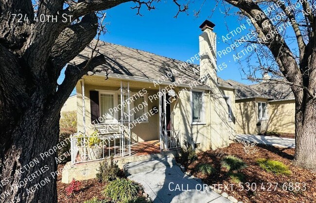 Charming 1925's bungalow style home with d... - Charming 1925's bungalow style home with d...