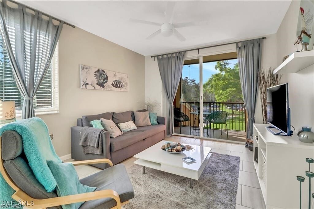 Photo - 1200 Reserve Way Unidad 201