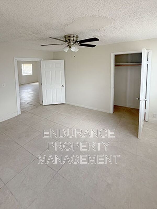 Photo - 1125 W 28th St