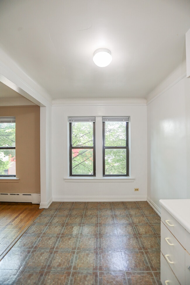 Photo - 5649 W Wellington Ave Unit #2N