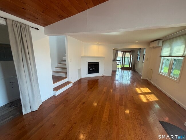 Photo - 21 Stevens St