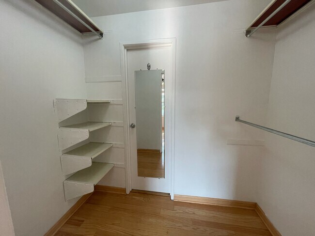 Photo - 1251 Wyndham Dr Unit 203