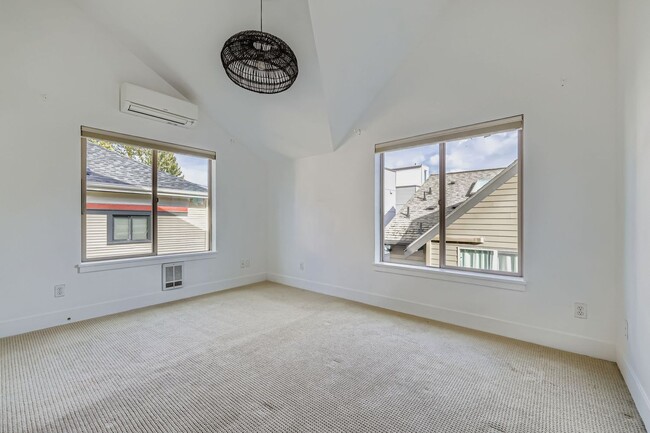 Photo - Stunning 3-Bed/2-Bath + Den Townhome with ...
