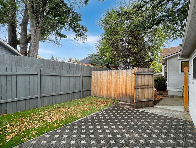 Photo - 1516 N 7th St Unidad 15167th-1/2