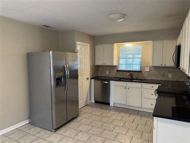 Photo - 304 Burgett St