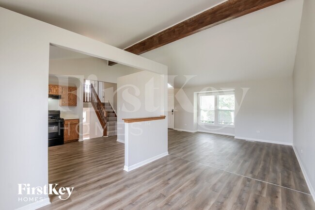 Photo - 2416 Waterford Dr