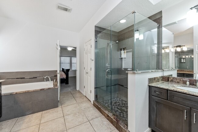 Photo - 15826 Jamie Lee Dr