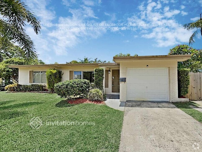 Building Photo - 2720 SW 15th Ct Rental