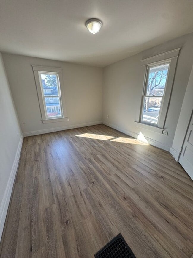 Photo - 938 Lincoln Ave Unidad 940 Lincoln 2A