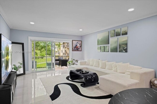 Photo - 6001 N Falls Cir Dr Unit 310