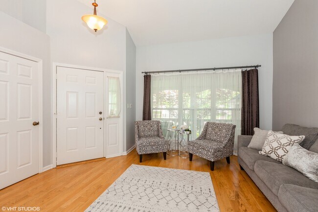 Photo - 724 Wildflower Cir