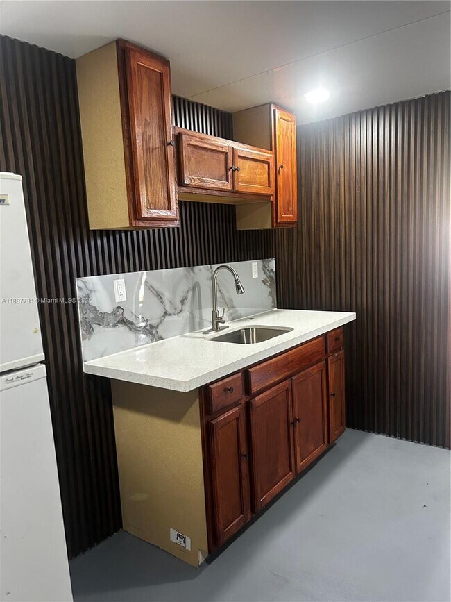 Photo - 4510 SW 38th St Unit 2