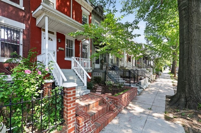 Photo - 759 Harvard St NW