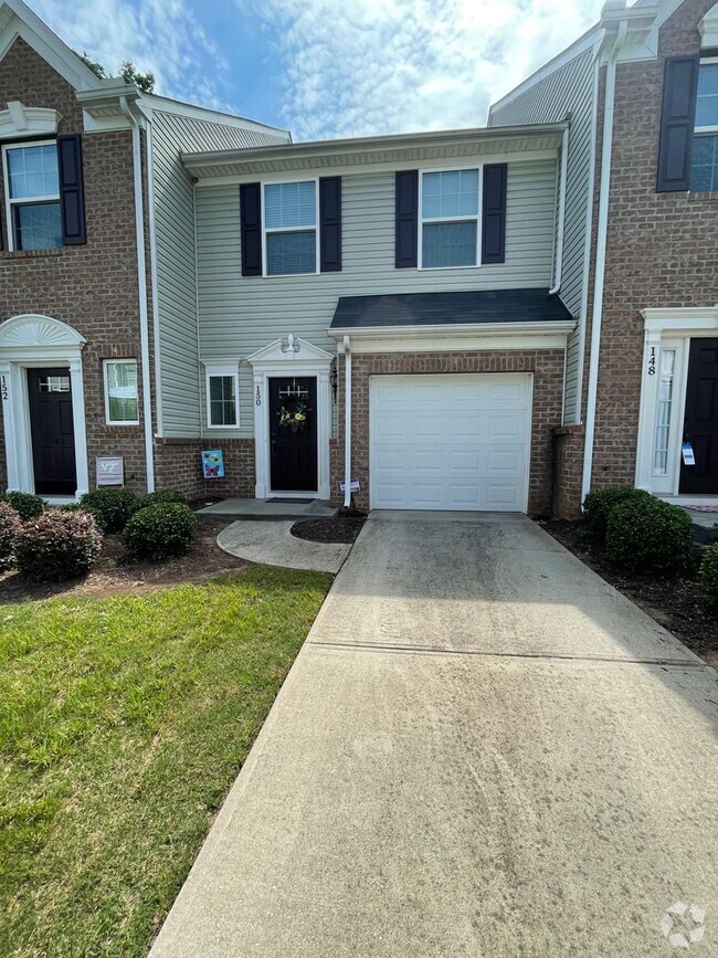 Building Photo - Lovely Two Bedroom Townhome in Mauldin!!!