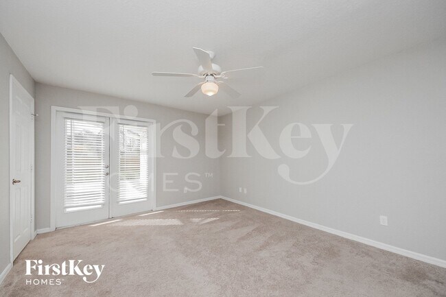 Photo - 301 Balmoral Ct