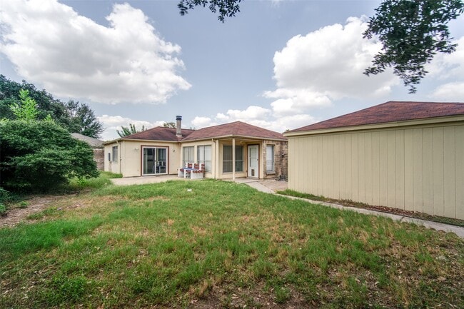 Photo - 8319 Wind Willow Dr