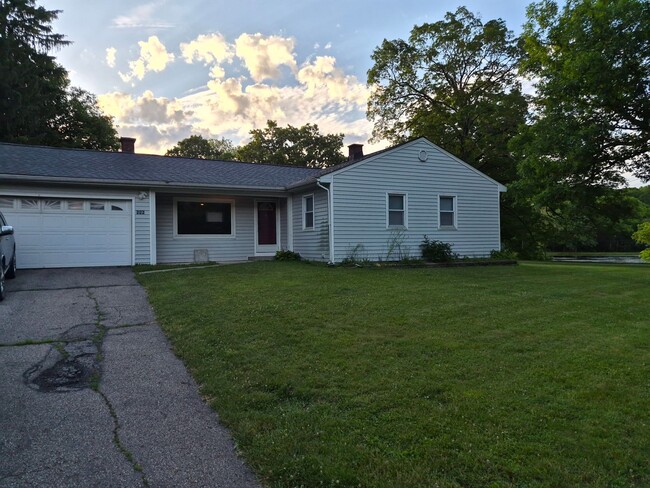 Photo - Charming 3 bed 1 Bath