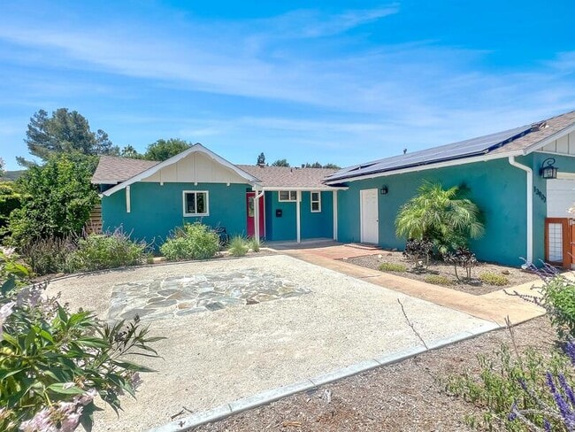 Photo - 13902 Powers Rd