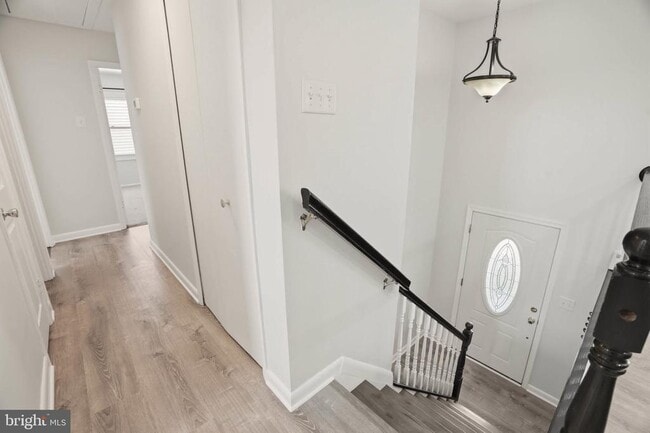 Building Photo - 7897 Pavilion Dr