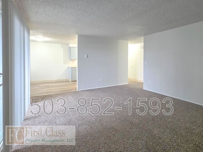 Photo - 1402 NE 186th Ave