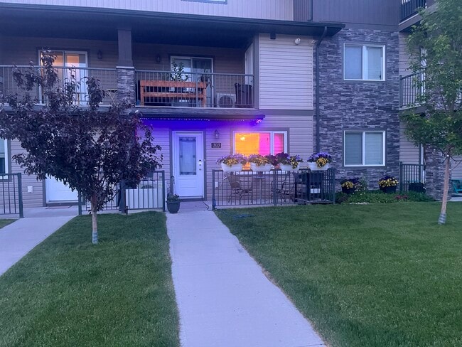 Building Photo - 210 Rajput Way Unit 303